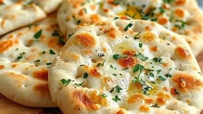 خبز الجبن : وصفة سريعة ولذيذة لسحور رمضان دون تعب