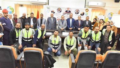 محافظ أسيوط يشهد فعاليات ملتقى السلامة والصحة المهنية بشركة مياه الشرب والصرف الصحي 