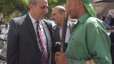  بالصور.. محافظ الغربية: عمال النظافة رمز العطاء في شهر رمضان