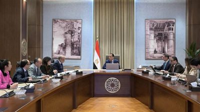 رئيس الوزراء يتابع مع وزير الاستثمار جهود الوزارة للترويج للفرص الاستثمارية في مصر