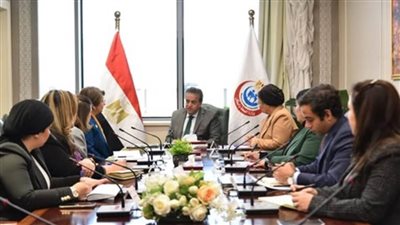   وزير الصحة يبحث مع رئيس مجلس السكان الدولي التوسع في خدمات تنمية الأسرة