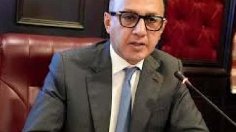 النائب هشام حسين