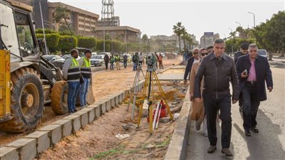 محافظ الإسكندرية يتفقد مشروع تطوير ميدان الغزالتين 
