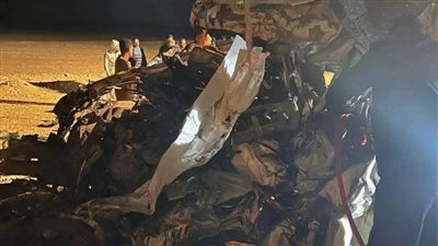 مصرع 13 شخصًا وإصابة 2 في حادث تصادم على الطريق الصحراوي الغربي بأسيوط ..  صور