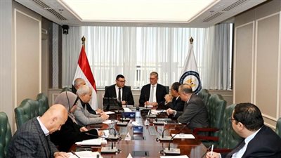 وزارتا الإسكان والبترول يبحثان التعاون لتسريع تنفيذ المشروعات ذات الأولوية