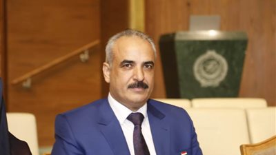 وفد البرلمان العربي يلتقي مدعي 