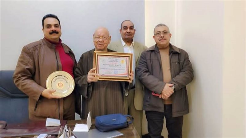 تكريم الحاج محمود