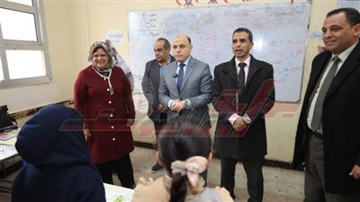 عبدالمعطي وجودة يتفقدان مدرسة الرياض للتعليم الأساسي