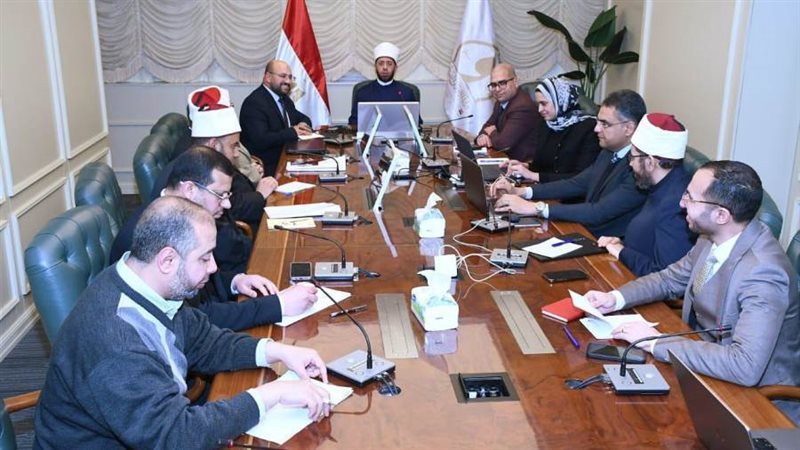 وزير الأوقاف خلال