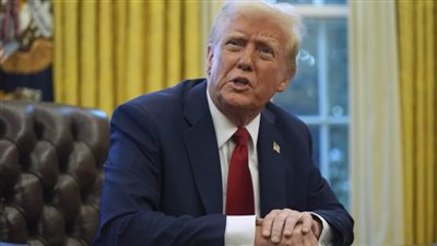 تراجع آخر: ترامب يوقف الرسوم الجمركية على المكسيك