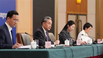 وزير الخارجية الصيني: الصين تدعم خطة استعادة السلام في غزة