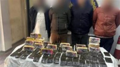 ضبط 4 أشخاص لحيازتهم كمية من مخدر الحشيش بقصد الاتجار بالقاهرة