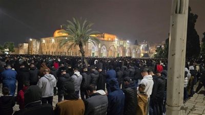 85 ألف مصل يؤدون 