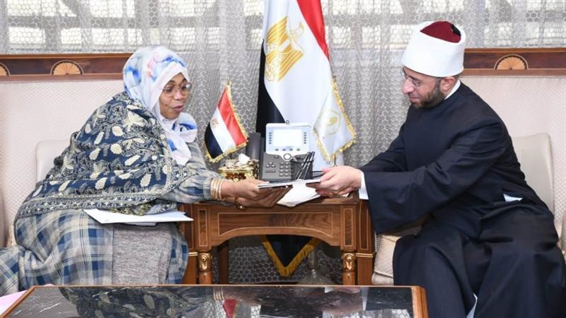 وزير الأوقاف مع سفيرة