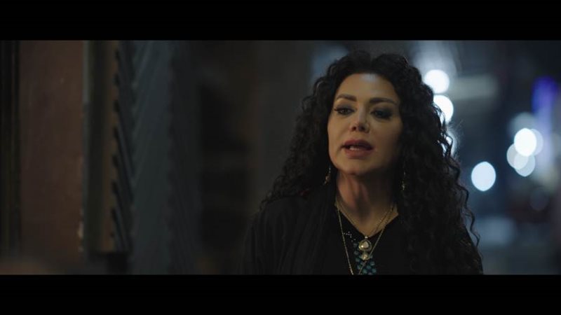 مشهد من الحلقة السادسة