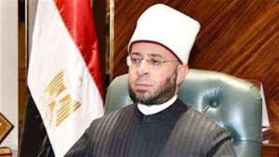 وزير الأوقاف في يوم المرأة: المرأة عماد المجتمع ودعمها ضرورة حضارية 