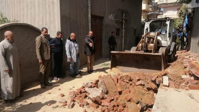 جانب من حملة الإزالة