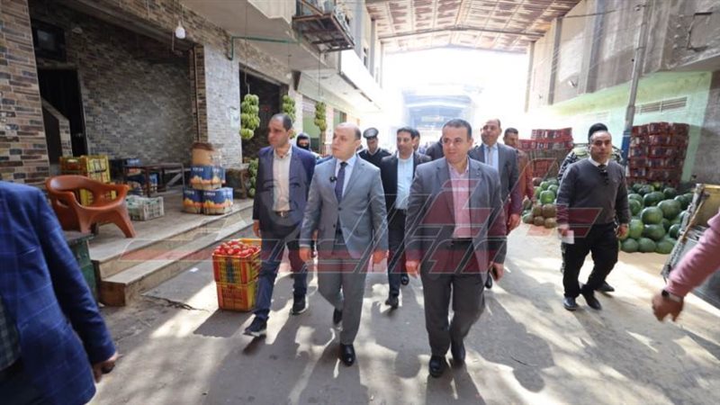 جولة المحافظ