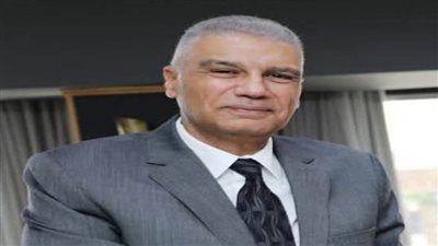 محافظ أسوان يؤكد على مواصلة التكاتف بين الجميع لتحقيق معدلات إنجاز بملف التصالح في مخالفات البناء