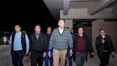 محافظ سوهاج يتفقد المرسى السياحي بالكورنيش الغربي