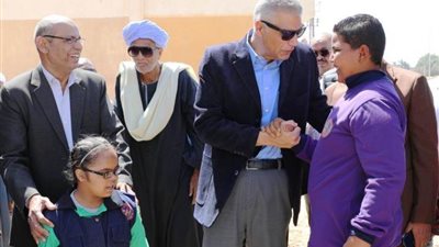  محافظ أسوان يؤكد سرعة تشغيل مدرسة التربية الفكرية بقرية الكاجوج بكوم أمبو