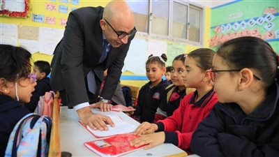 وزير التعليم يوجه بسرعة صرف مستحقات معلمي الحصة