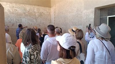 إقبال سياحي متزايد على المنيا.. وفود أجنبية تزور المواقع الأثرية بالمحافظة