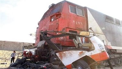 رئيس الوزراء: 100 الف جنيه لأسرة كل متوفي فى حادث تصادم قطار وميني باص 