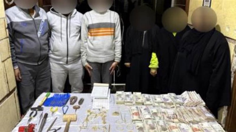 المتهمين والمضبوطات