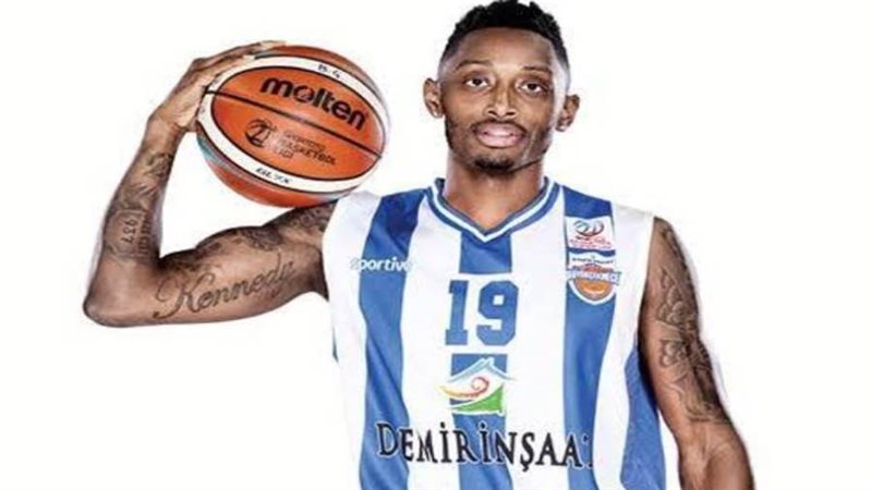 المحترف الأمريكي