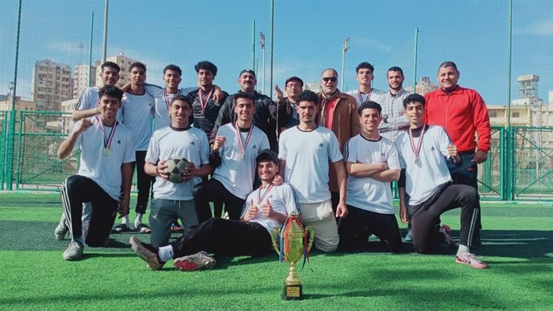 الفريق الفائز