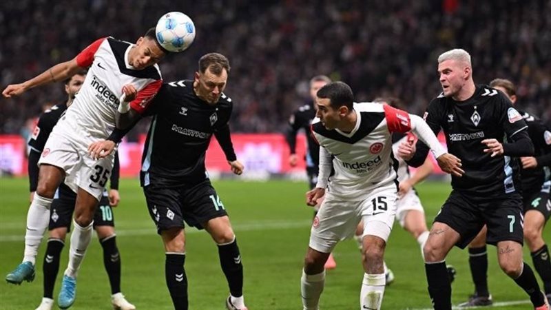 فرانكفورت وأياكس