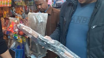 الوحدات المحلية تواصل حملاتها المكثفة للقضاء على ظاهرة انتشار الألعاب النارية