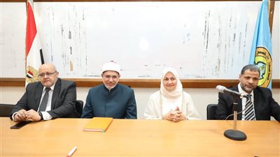 رئيس جامعة الأزهر يفتتح دورة الإعجاز العلمي في القرآن والسنة بكلية العلوم الإسلامية للوافدين