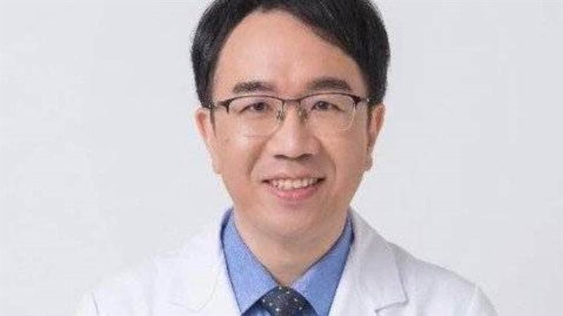 الدكتور تيان تشينه