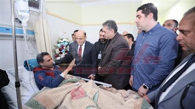 محافظ كفر الشيخ يزور وكيل وزارة التربية والتعليم بالمستشفى العام