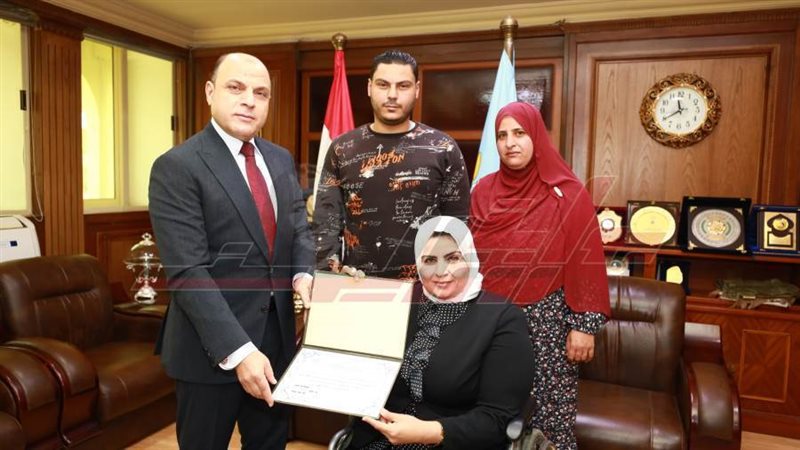 تكريم النائبة مها