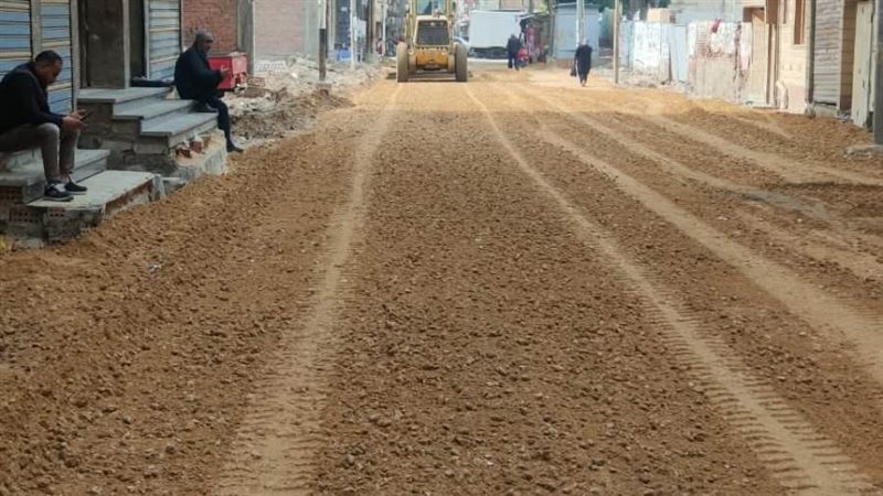 جانب من رصف شارع