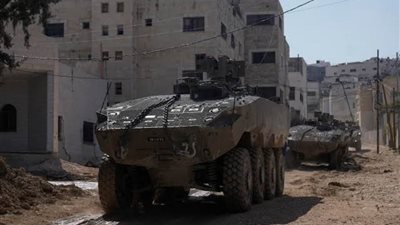 الاحتلال الإسرائيلي يدفع بتعزيزات عسكرية إلى طولكرم ويواصل تهجير العائلات