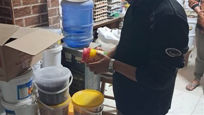 37 محضرا وضبط مواد غذائية تالفة في حملة لمراقبة الأغذية ببني سويف 