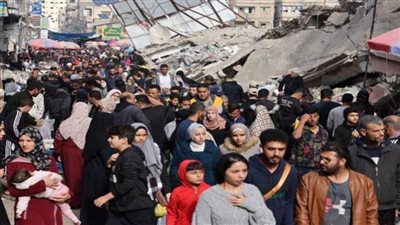 نزوح جماعى لآلاف الفلسطينيين بعد استئناف الحرب على غزة وتعليق الدراسة