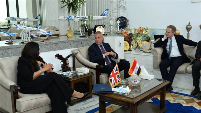 خلال اللقاء بين الجانبين