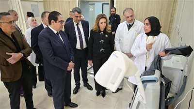 رئيس جامعة القاهرة يتفقد مشروعات التطوير والتوسعات الجديدة بمستشفى الثدي بالتجمع