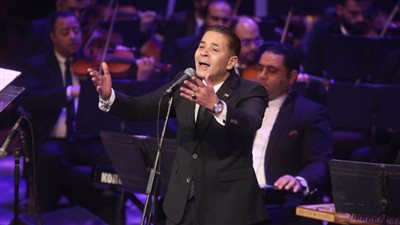 مدحت صالح يغرد بدار الأوبرا.. وعمرو سليم يعزف ألحان زمن الفن الجميل 