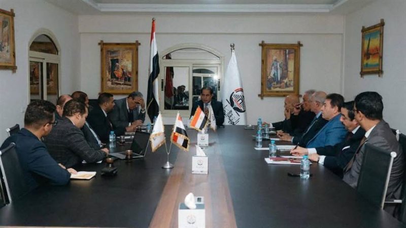 جانب من اجتماع الحزب