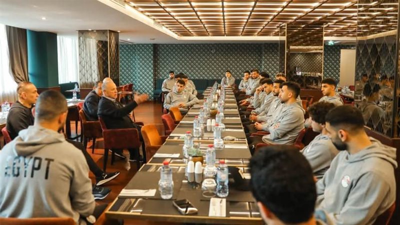 أبو ريدة مع بعثة