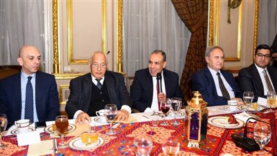 وزير الخارجية يلتقي مع الصحفيين المعتمدين بوزارة الخارجية وقادة الفكر والرأي