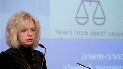  الحكومة الإسرائيلية تصادق بالإجماع على اقالة المستشارة القضائية