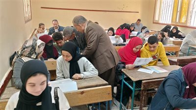 وكيل تعليم البحيرة يتابع أعمال لجنة تظلمات الشهادة الإعدادية