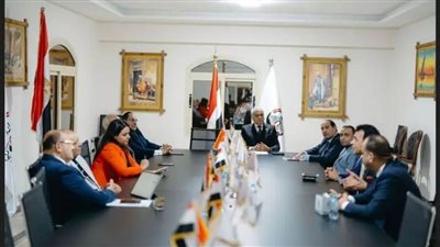 العمل الجماهيري بـ